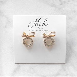 NWT Wreath Bow Earrings